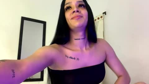   Luisa Fernanda  online show from February 1, 1:37 am