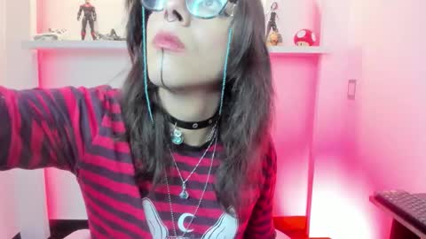 Cookie  online show from November 10, 1:56 pm