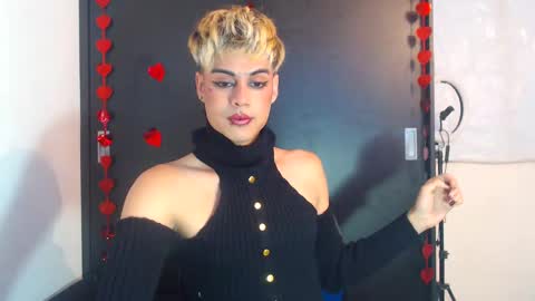 Snapshot of machissex chatting on February 17, 11:13 am machissex online show from February 17, 11:13 am