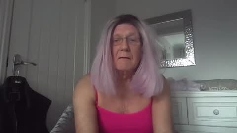 Deanne online show from February 4, 11:04 am