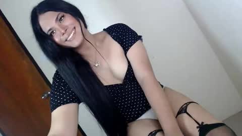 Im ZY DONT FORGET TO FOLLOW ME - online show from December 18, 1:44 am