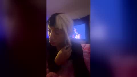 makaylamichaels875662 online show from June 8, 9:20 am