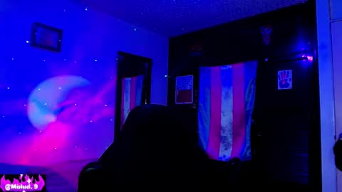   online show from March 12, 12:10 pm