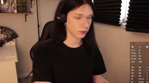 Mark online show from February 18, 1:11 pm