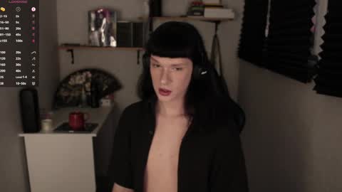 Mark online show from March 6, 3:41 pm