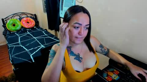 kimmy online show from March 31, 4:42 pm