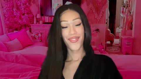 MOLLY MILLS online show from October 29, 12:08 am