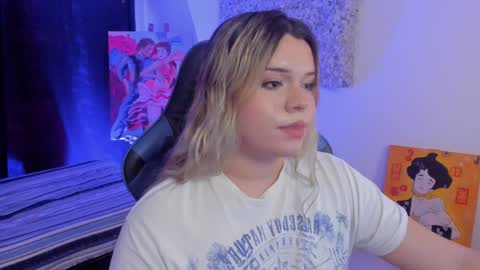 Maxine Minx online show from December 9, 9:39 am