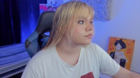 Maxine Minx online show from January 6, 12:48 am