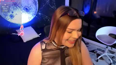 Maxine Minx online show from October 7, 1:39 am