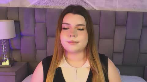 Maxine Minx online show from December 3, 3:22 am