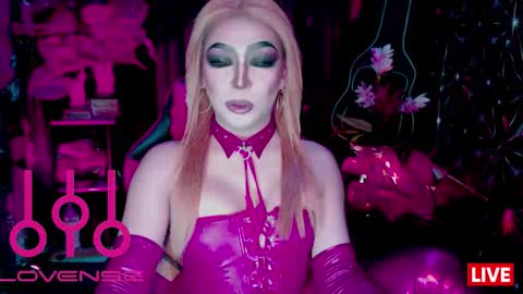 THE QUEEN ALPHA   Queen Medusa Prey online show from February 25, 6:18 am