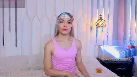 megan do santos online show from April 1, 8:17 pm