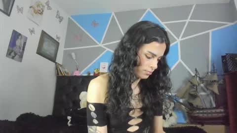 Snapshot of meghan_sexyy chatting on October 6, 7:19 am Alejandra 3 online show from October 6, 7:19 am