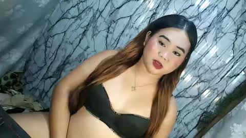 mei_sofia online show from April 28, 7:13 am