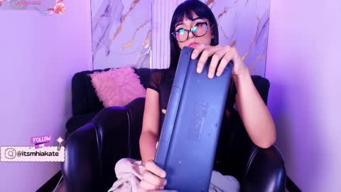 Mhia Kate online show from April 9, 12:11 pm