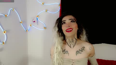 mia califa online show from May 21, 4:52 am