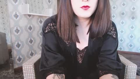 mia_wallase online show from March 27, 7:55 am