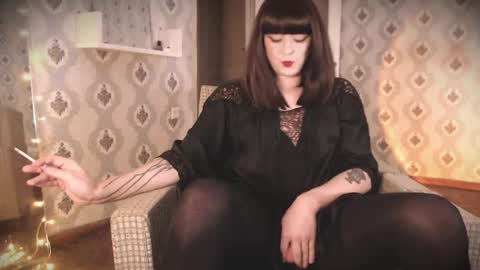 mia_wallase online show from April 17, 4:37 am