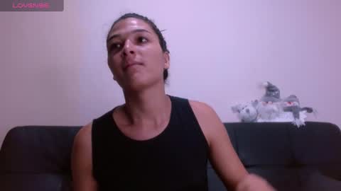 Mia online show from December 26, 11:32 am