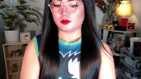 Michelle online show from November 9, 2:07 pm