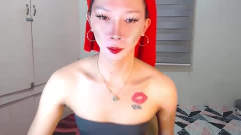 ELLA online show from February 2, 2:13 pm