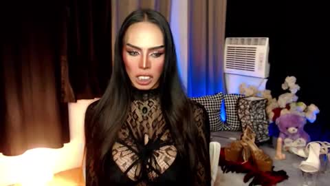 Mistress MikeyAlawi online show from December 18, 5:07 pm