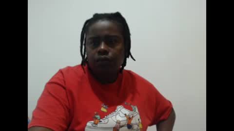 AveryB online show from January 19, 11:32 pm