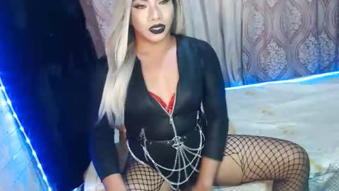 AIRA online show from October 27, 2:08 am