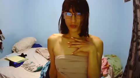 missbrithanyxxx online show from November 4, 1:27 am