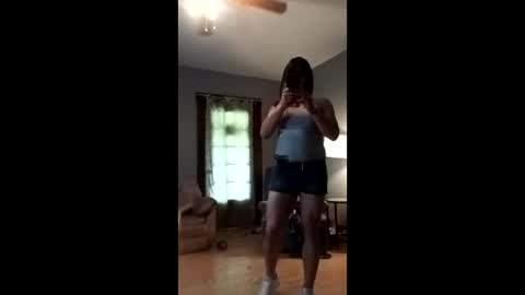 misscloemaytaylor online show from May 1, 2:54 pm