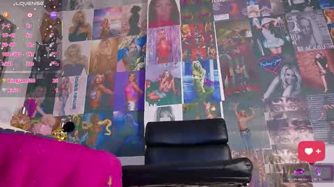   online show from March 26, 2:54 pm