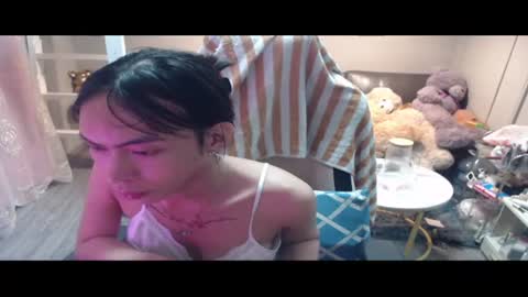 ELYSE A SIMPLE GIRL online show from March 15, 11:46 am