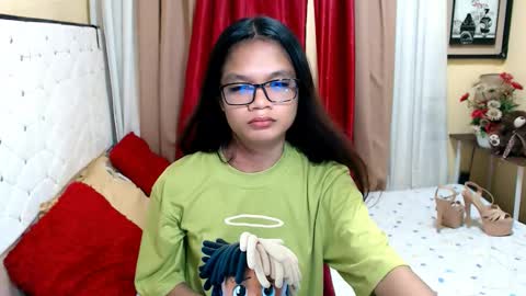 Snapshot of morena_cockts chatting on December 21, 5:36 am rondina online show from December 21, 5:36 am