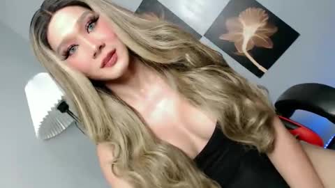 chloe online show from May 28, 6:00 am