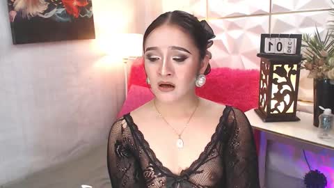 Ash online show from December 2, 9:18 pm