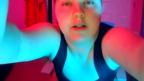 Caidra online show from February 24, 8:38 am