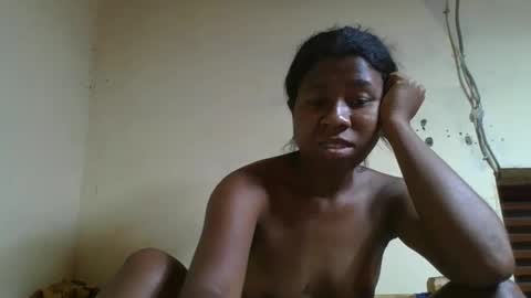 nadiasando online show from December 5, 7:42 pm