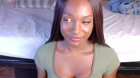  VICTORIA  online show from April 4, 8:50 pm