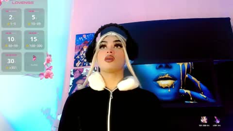 natasha_clifford online show from May 11, 8:17 pm