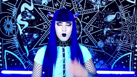 caroline online show from November 25, 1:29 am