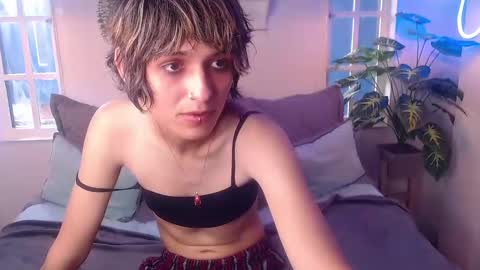 Snapshot of noellee__ chatting on October 21, 1:56 pm CALL ME APRIL online show from October 21, 1:56 pm