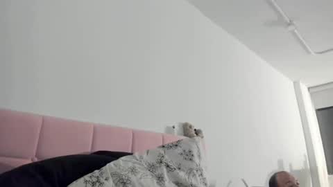 Emily snow online show from December 21, 1:33 am