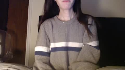 Snapshot of novafrey chatting on December 6, 6:20 am Olivia online show from December 6, 6:20 am