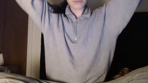 Snapshot of novafrey chatting on December 30, 5:26 am Olivia online show from December 30, 5:26 am