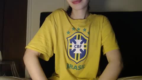 Snapshot of novafrey chatting on February 1, 1:02 am Olivia online show from February 1, 1:02 am