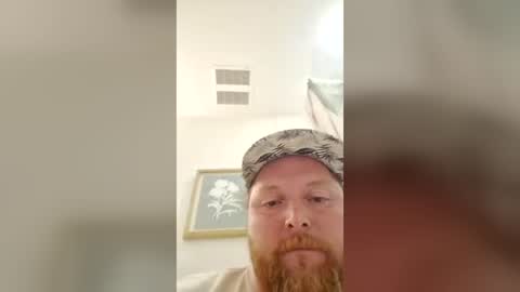nutterbutt24 online show from July 19, 5:34 am
