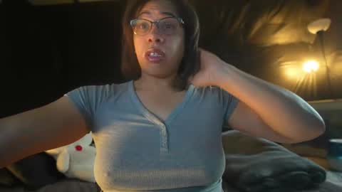 NyxRaven online show from January 6, 2:32 pm