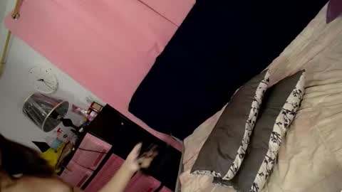 OLIVIA online show from December 5, 8:59 pm