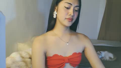 onlyjulia25 online show from December 20, 7:33 am